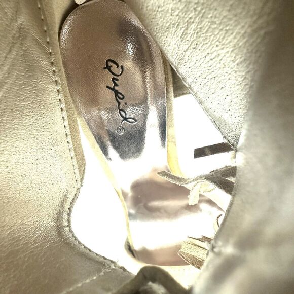 QUPID Womens Shoes Size 6 Fringe Ankle Open Toe Taupe Zip Closure Platform Heels - Picture 8 of 16